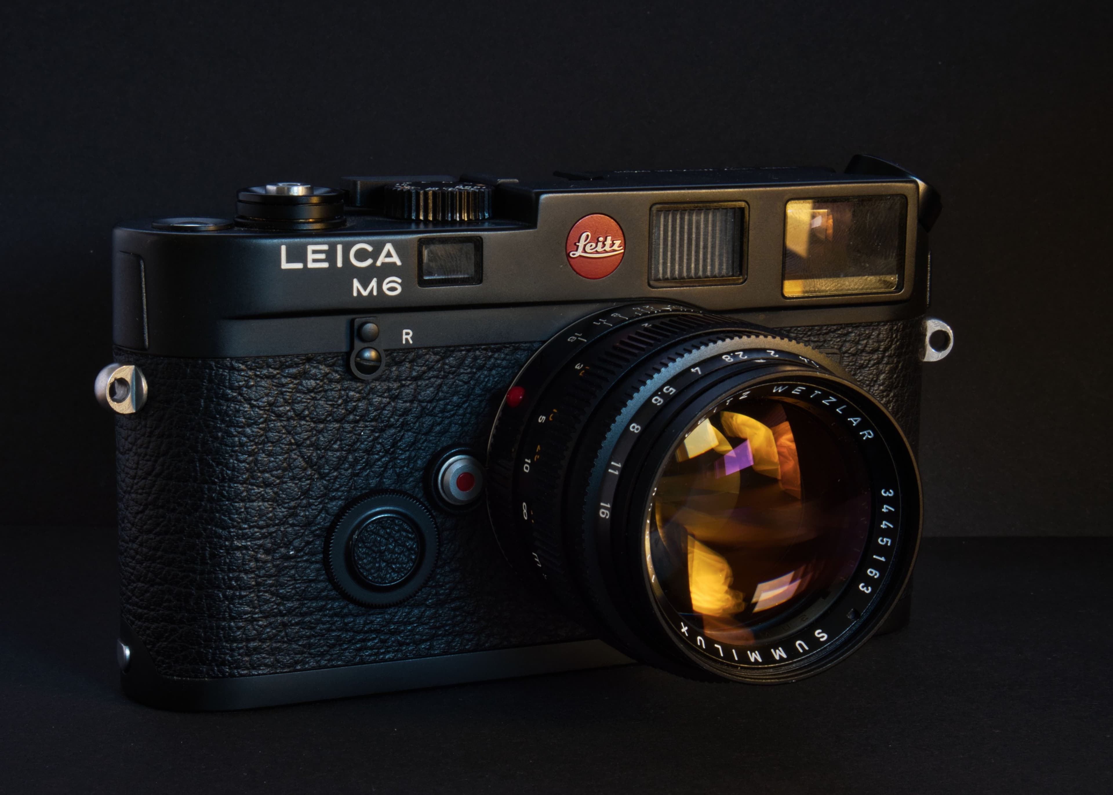 Leica M6 Classic Black + Summilux 50mm f/1.4 Pre-ASPH Wetzlar — Excellent